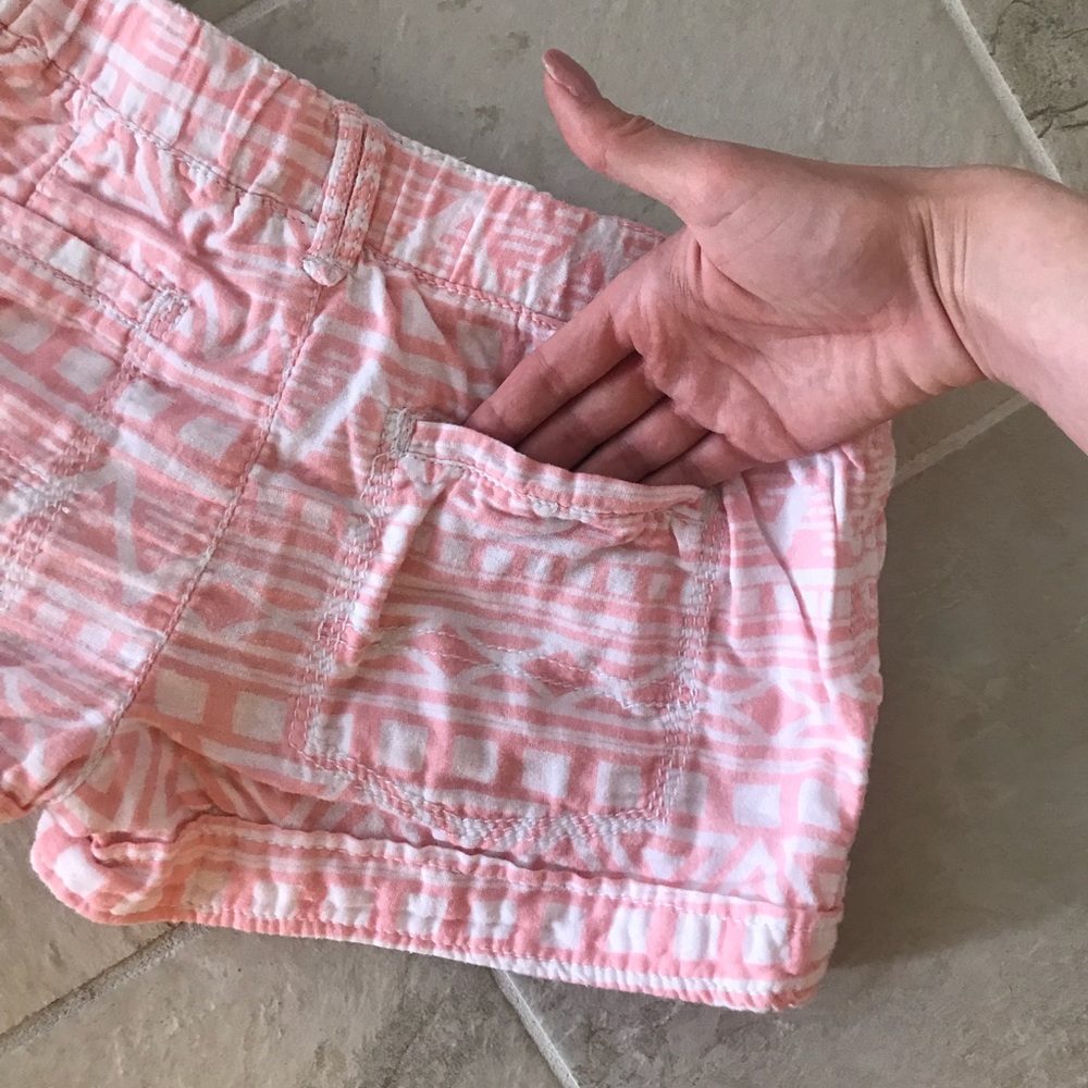 Pink & white Aztec pattern drawstring shorts - Picture 5 of 6